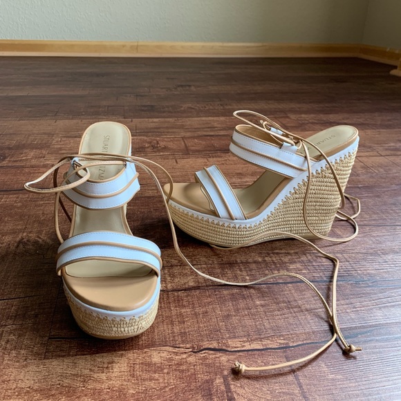 Stuart Weitzman 9.5M gladiator wrap opentoe wedges